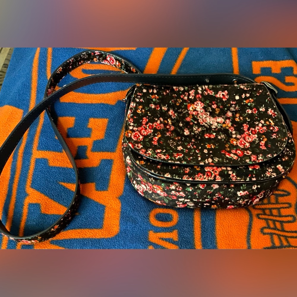 COACH PURSE!!!